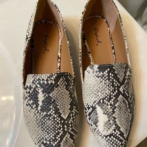 Qupid Snakeskin Flats